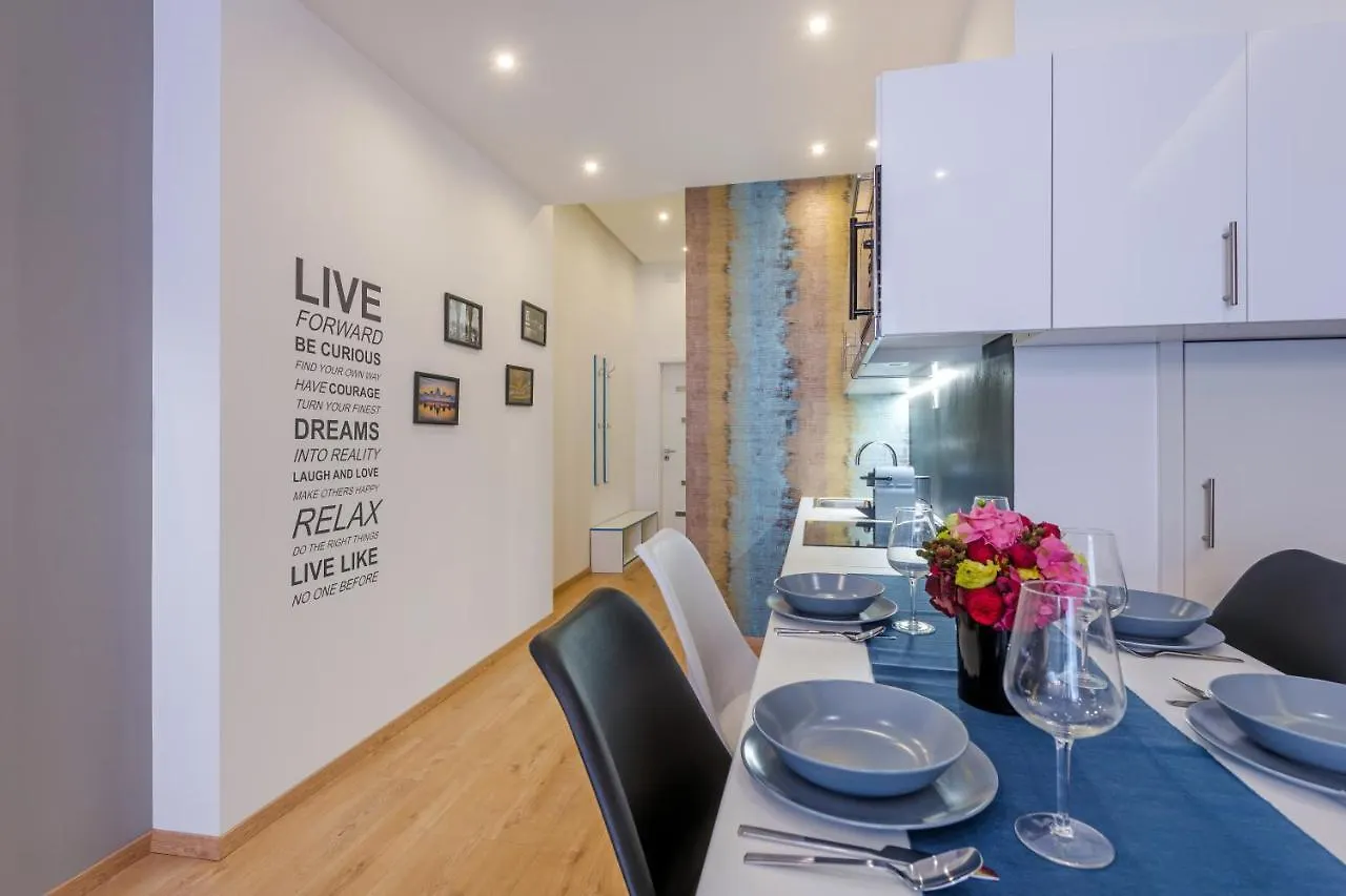 Amber / Navy Design Apartments With A/C Budapest Hungary