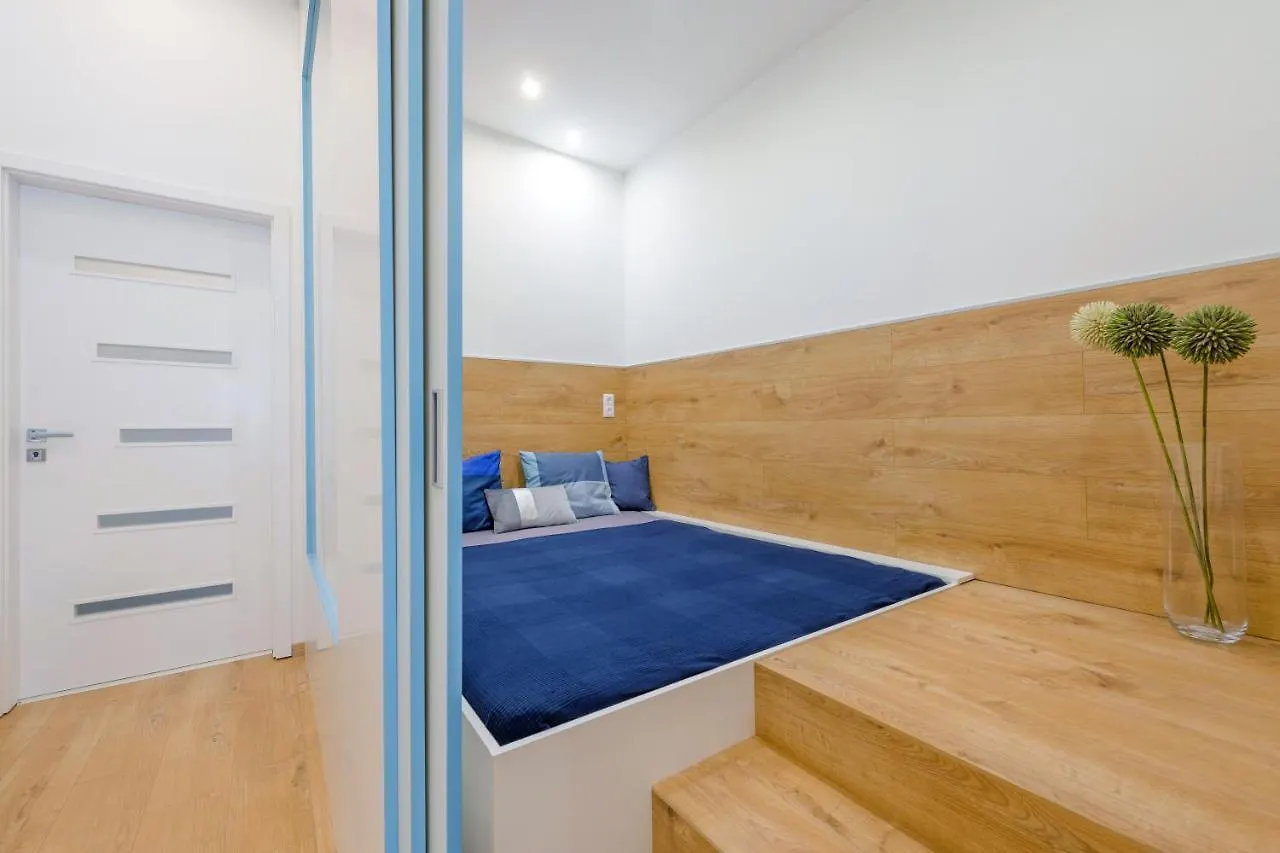 Amber / Navy Design Apartments With A/C Budapest