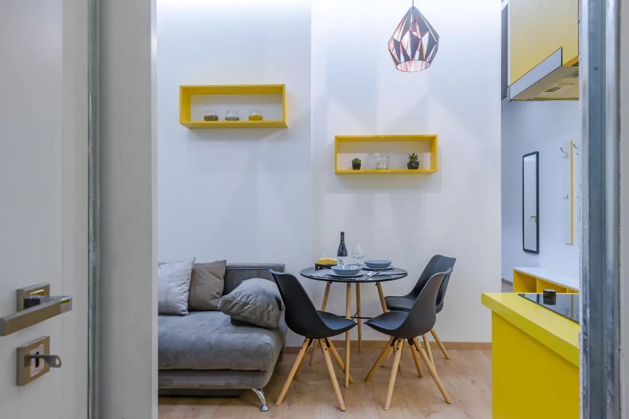 Amber / Navy Design Apartments With A/C Budapest Hungary