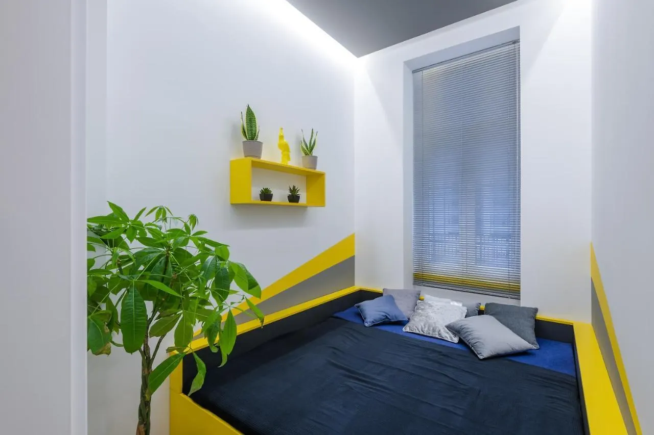 Amber / Navy Design Apartments With A/C Budapest