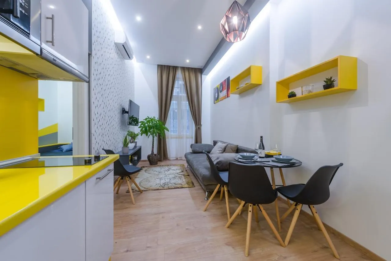 Amber / Navy Design Apartments With A/C Будапешт